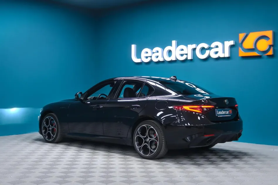 Alfa Romeo Giulia 2.0 GASOLINA 280CV VELOCE