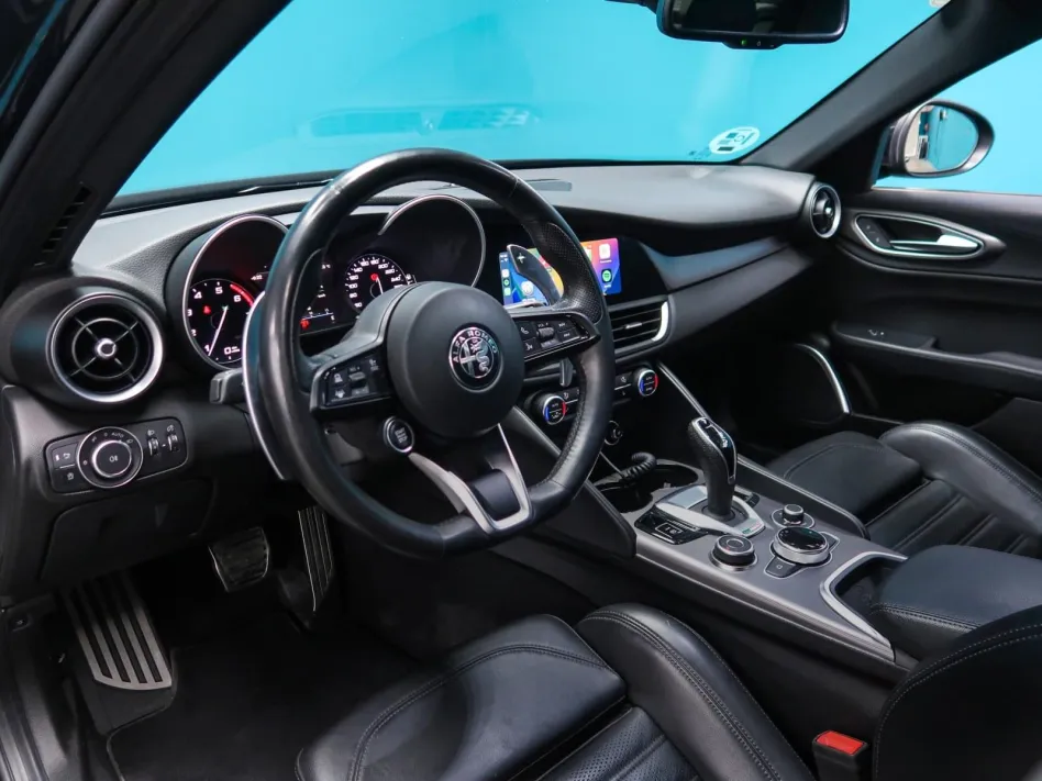 Alfa Romeo Giulia 2.0 GASOLINA 280CV VELOCE