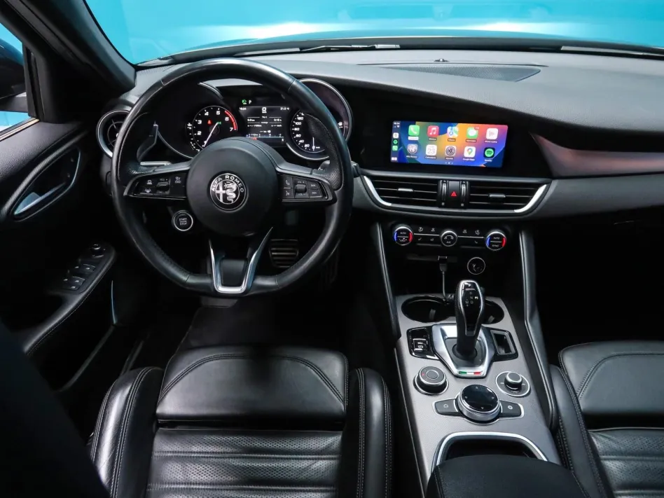 Alfa Romeo Giulia 2.0 GASOLINA 280CV VELOCE