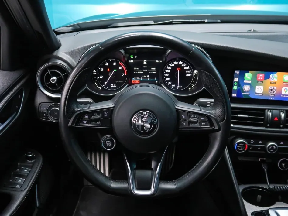 Alfa Romeo Giulia 2.0 GASOLINA 280CV VELOCE