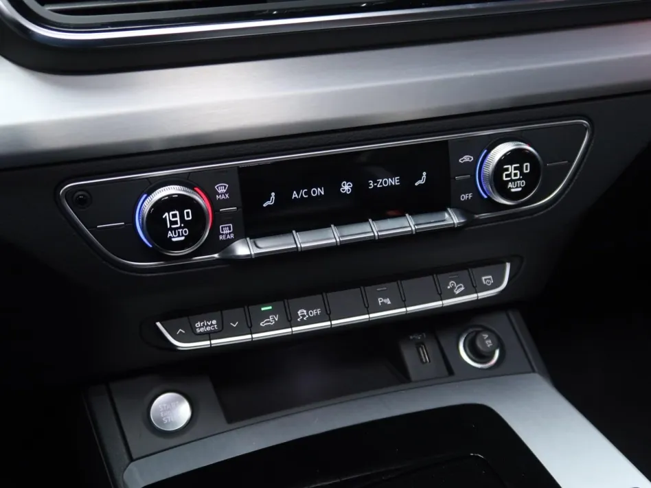 Audi Q5 Sportback BLACK LINE 50 TFSI E QUATTRO 299CV