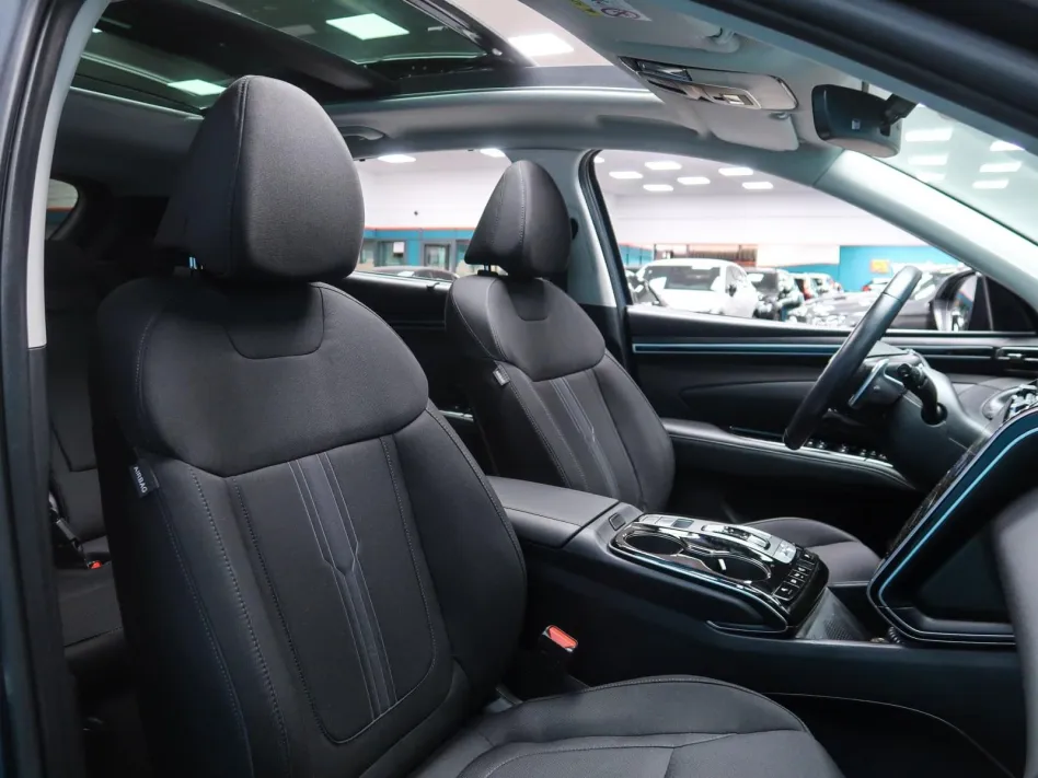 Hyundai Tucson 1.6 TGDI 230CV HEV TECNO SKY AUTO