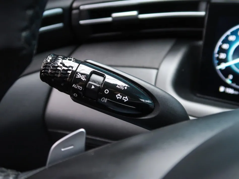 Hyundai Tucson 1.6 TGDI 230CV HEV TECNO SKY AUTO