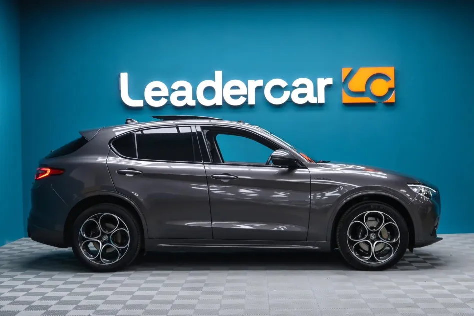Alfa Romeo Stelvio 2.0 GASOLINA 280CV VELOCE