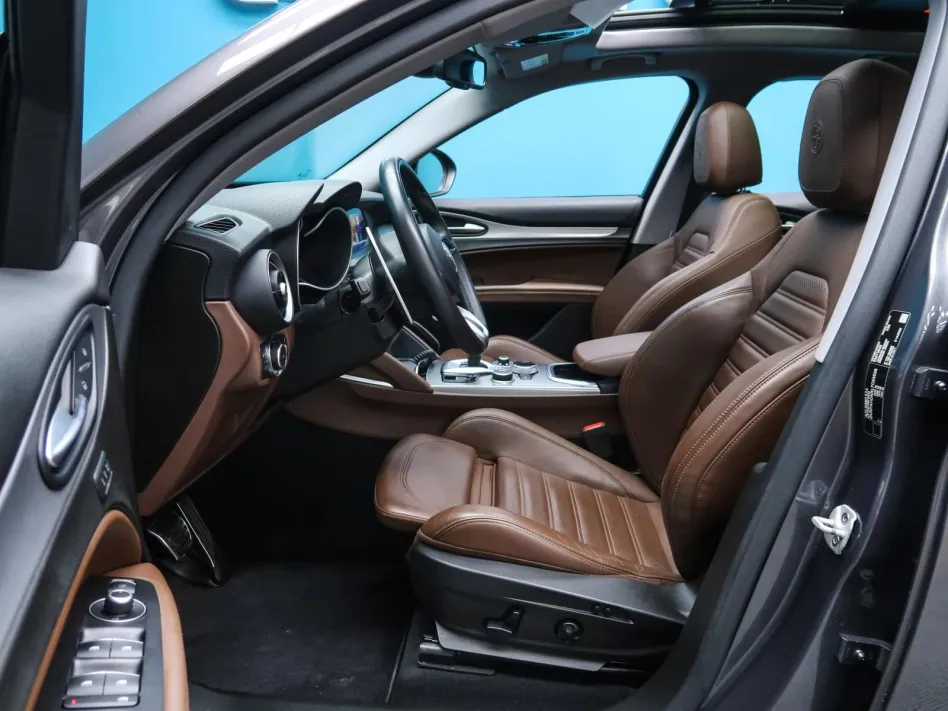 Alfa Romeo Stelvio 2.0 GASOLINA 280CV VELOCE