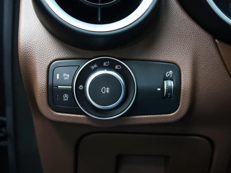 Alfa Romeo Stelvio 2.0 GASOLINA 280CV VELOCE
