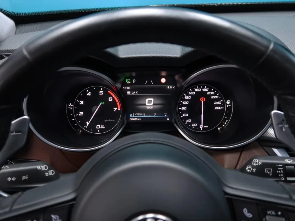 Alfa Romeo Stelvio 2.0 GASOLINA 280CV VELOCE