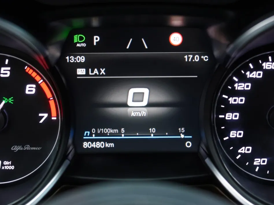 Alfa Romeo Stelvio 2.0 GASOLINA 280CV VELOCE