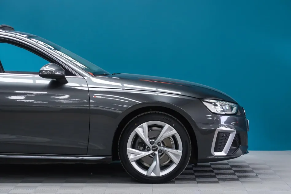 Audi A4 AVANT S LINE 35 TDI 163CV S TRONIC