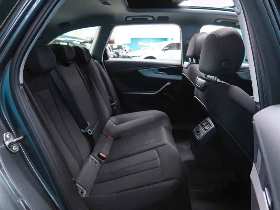 Audi A4 AVANT S LINE 35 TDI 163CV S TRONIC
