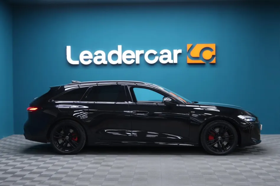 Audi A5 AVANT 367CV TFSI e BLACK LINE
