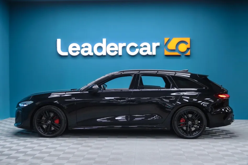 Audi A5 AVANT 367CV TFSI e BLACK LINE