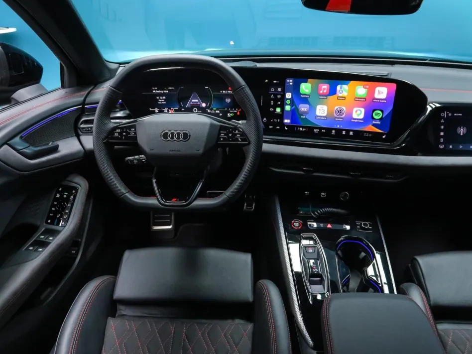 Audi A5 AVANT 367CV TFSI e BLACK LINE