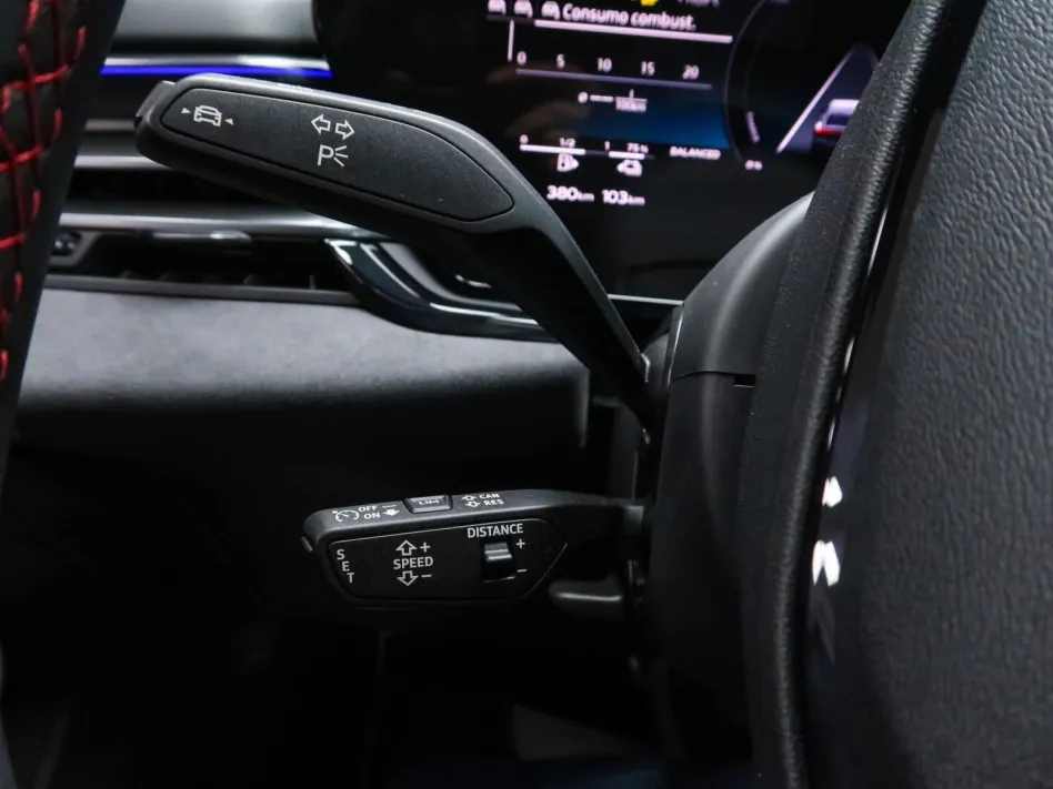 Audi A5 AVANT 367CV TFSI e BLACK LINE