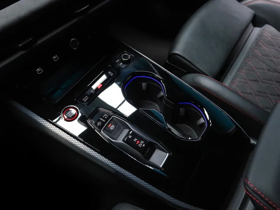 Audi A5 AVANT 367CV TFSI e BLACK LINE