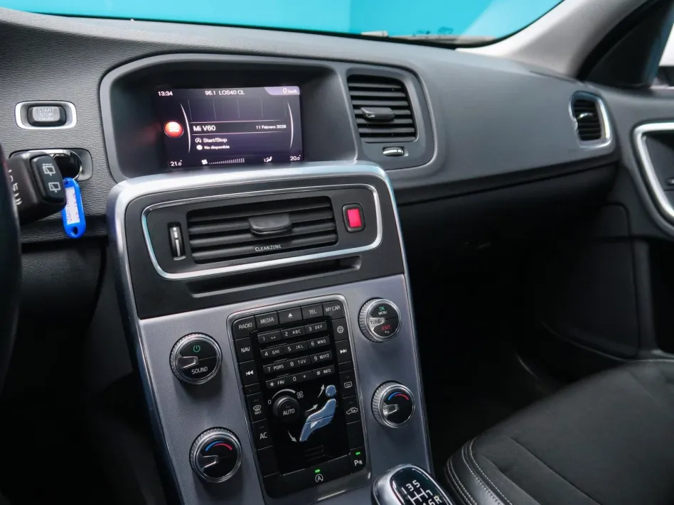 Volvo V60 D3 MOMENTUM 150CV