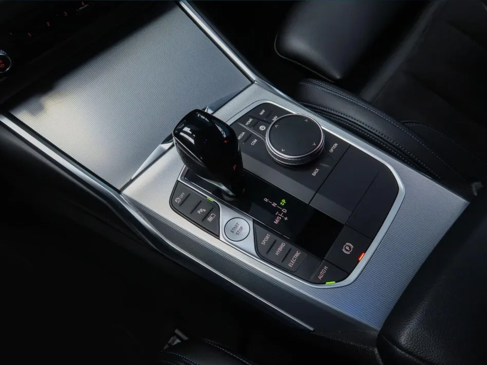 BMW Serie 3 320e  TOURING PACK M E DRIVE