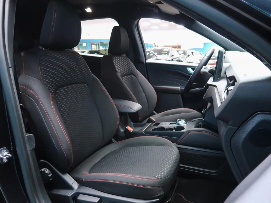Ford Kuga ST-LINE 2.5 DURATEC FHEV 180CV  AUTO