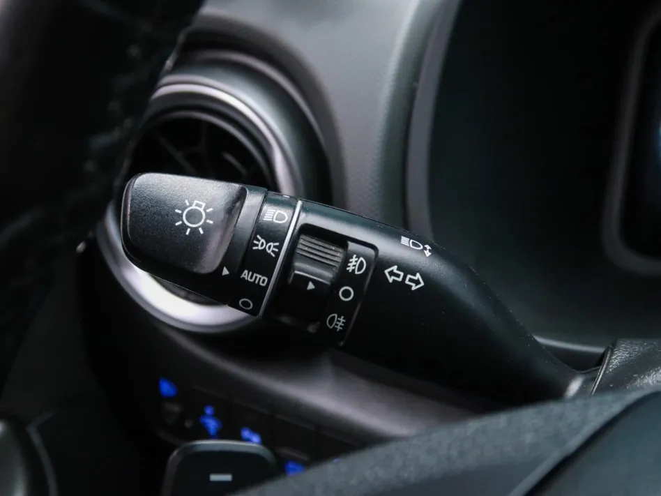 Hyundai Kona 1.6 GDI HEV MAXX DCT 141CV