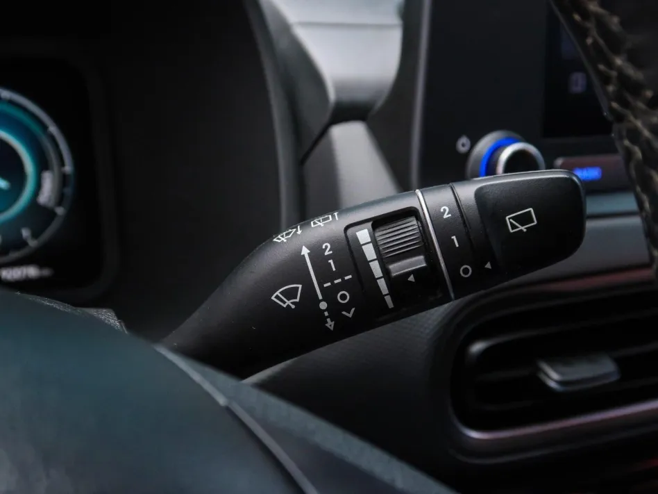 Hyundai Kona 1.6 GDI HEV MAXX DCT 141CV