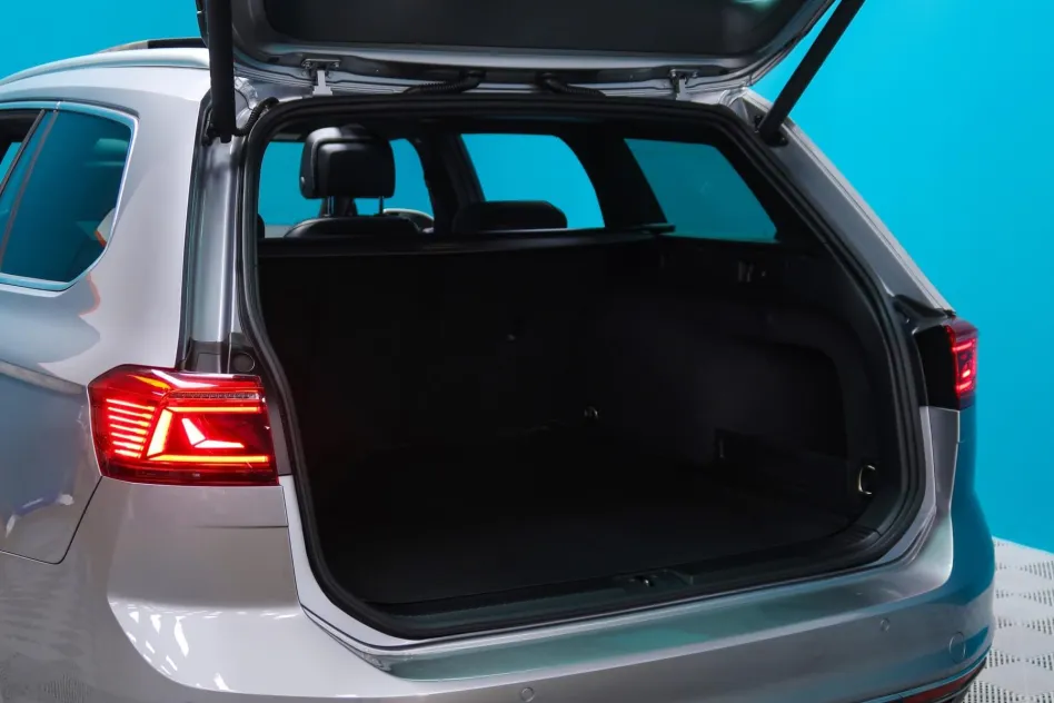 Volkswagen Passat R-LINE 2.0 TDI 190CV DSG VARIANT