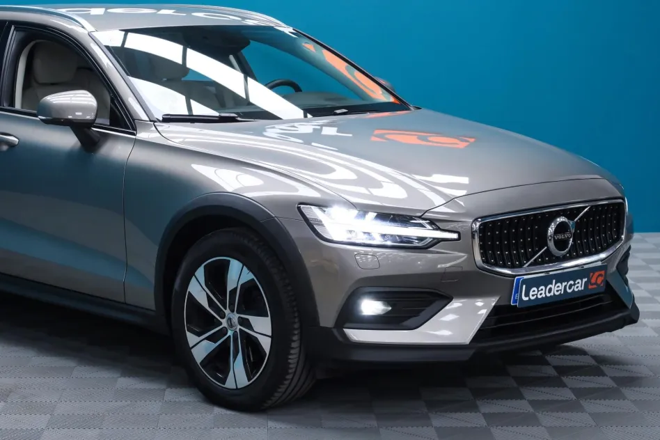 Volvo V60 Cross Country 2.0 B4 D AWD CROSS COUNTRY 197CV