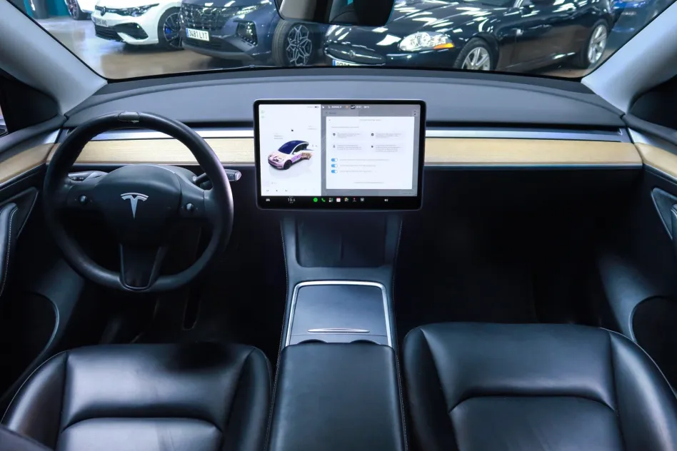 Tesla Model Y GRAN AUTONOMÍA 4WD 514CV
