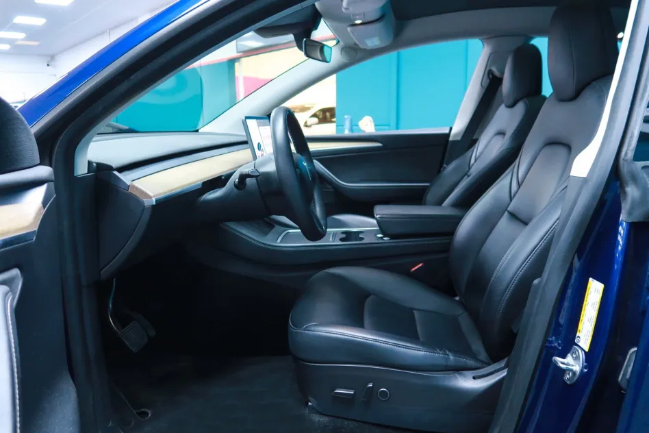 Tesla Model Y GRAN AUTONOMÍA 4WD 514CV