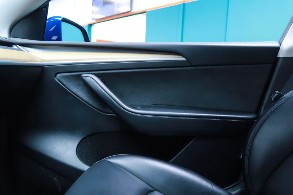 Tesla Model Y GRAN AUTONOMÍA 4WD 514CV