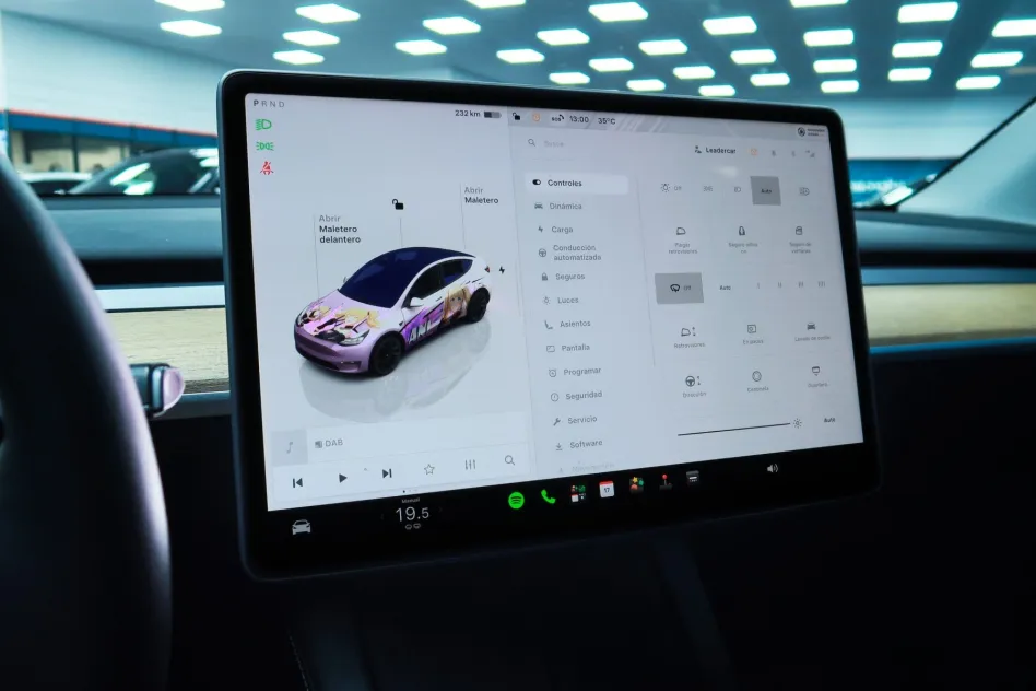 Tesla Model Y GRAN AUTONOMÍA 4WD 514CV