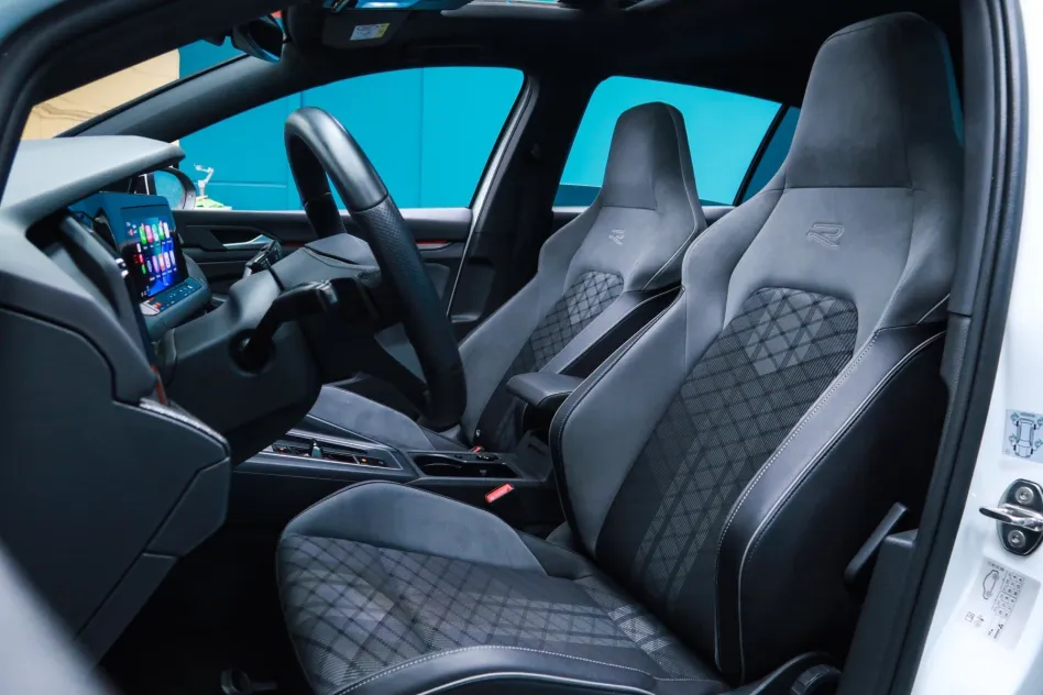 Volkswagen Golf R LINE 1.5 ETSI 150 CV