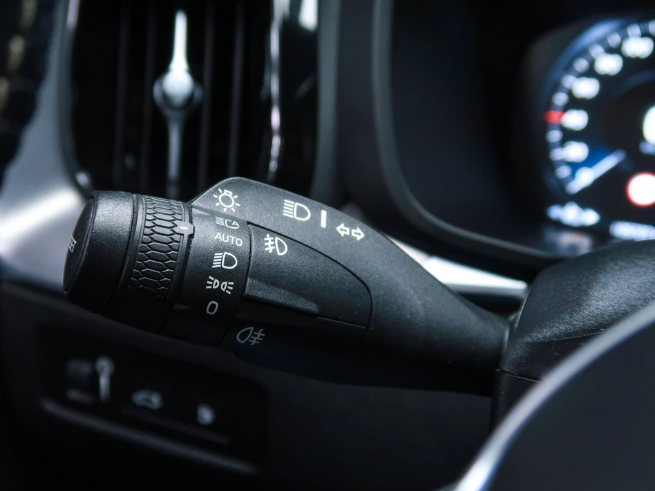 Volvo Xc60 2.0 T6 AWD  RECHARGE R-DESIGN AUTO 350CV
