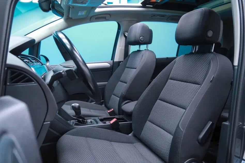 Volkswagen Touran ADVANCE 2.0 TDI 150CV DSG