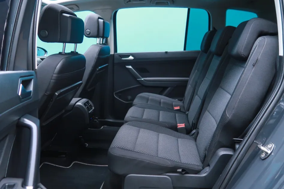Volkswagen Touran ADVANCE 2.0 TDI 150CV DSG