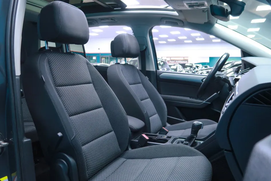 Volkswagen Touran ADVANCE 2.0 TDI 150CV DSG