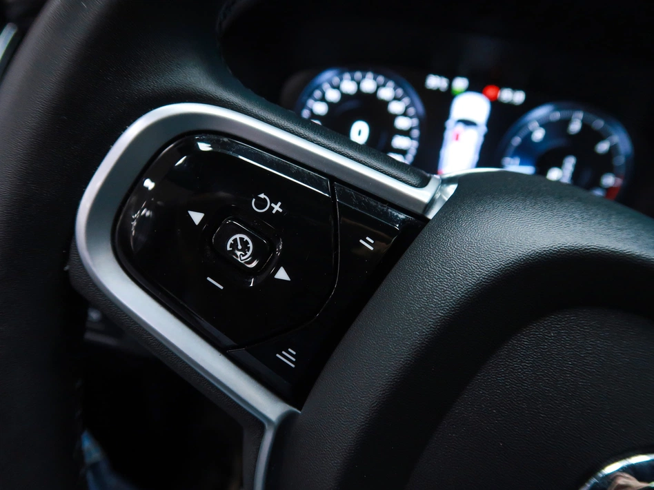 Volvo Xc90 2.0 B5 D AWD R-DESING AUTO 235CV