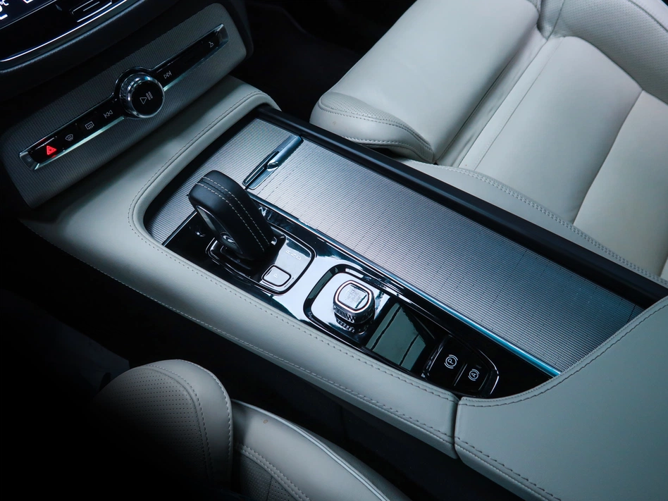 Volvo Xc90 2.0 B5 D AWD R-DESING AUTO 235CV
