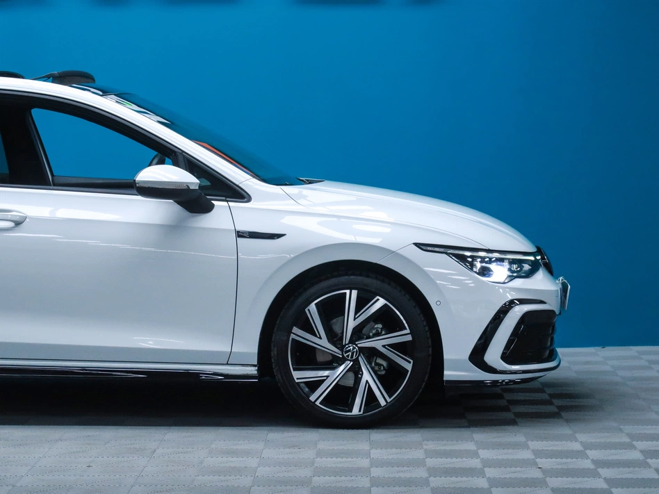 Volkswagen Golf R LINE 1.5 ETSI 150 CV