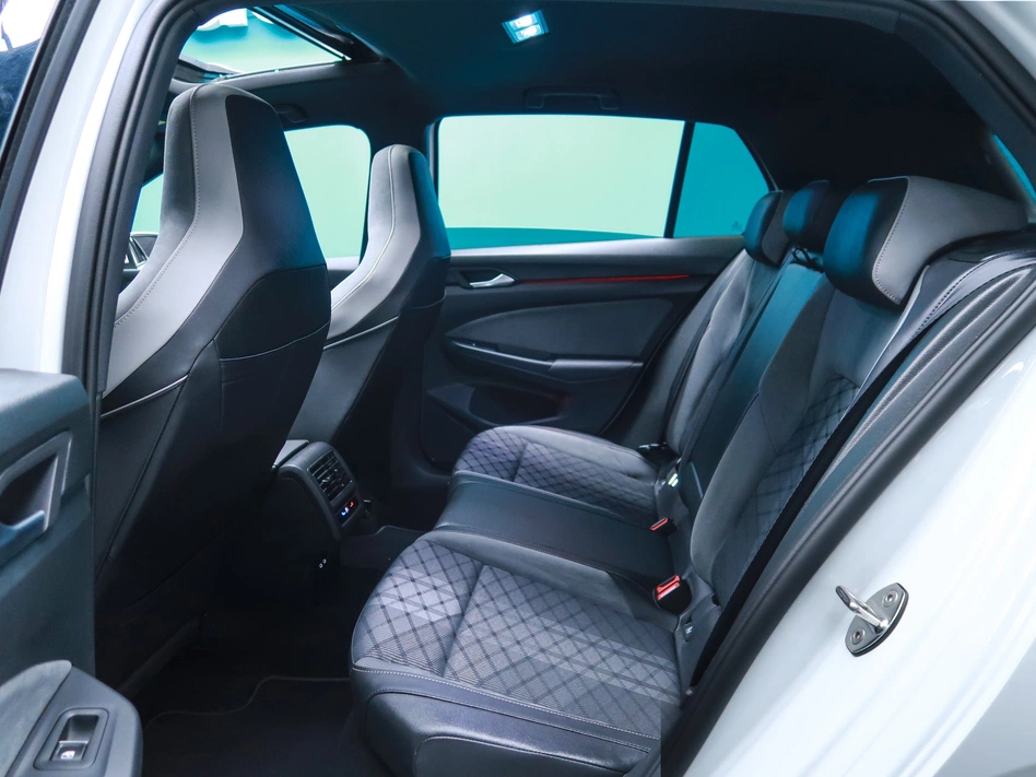 Volkswagen Golf R LINE 1.5 ETSI 150 CV