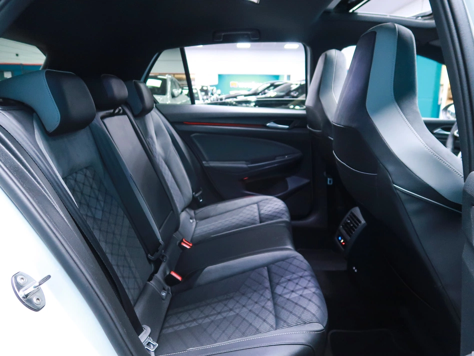 Volkswagen Golf R LINE 1.5 ETSI 150 CV