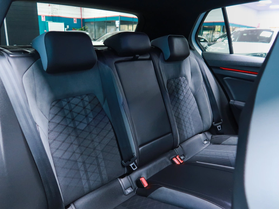 Volkswagen Golf R LINE 1.5 ETSI 150 CV