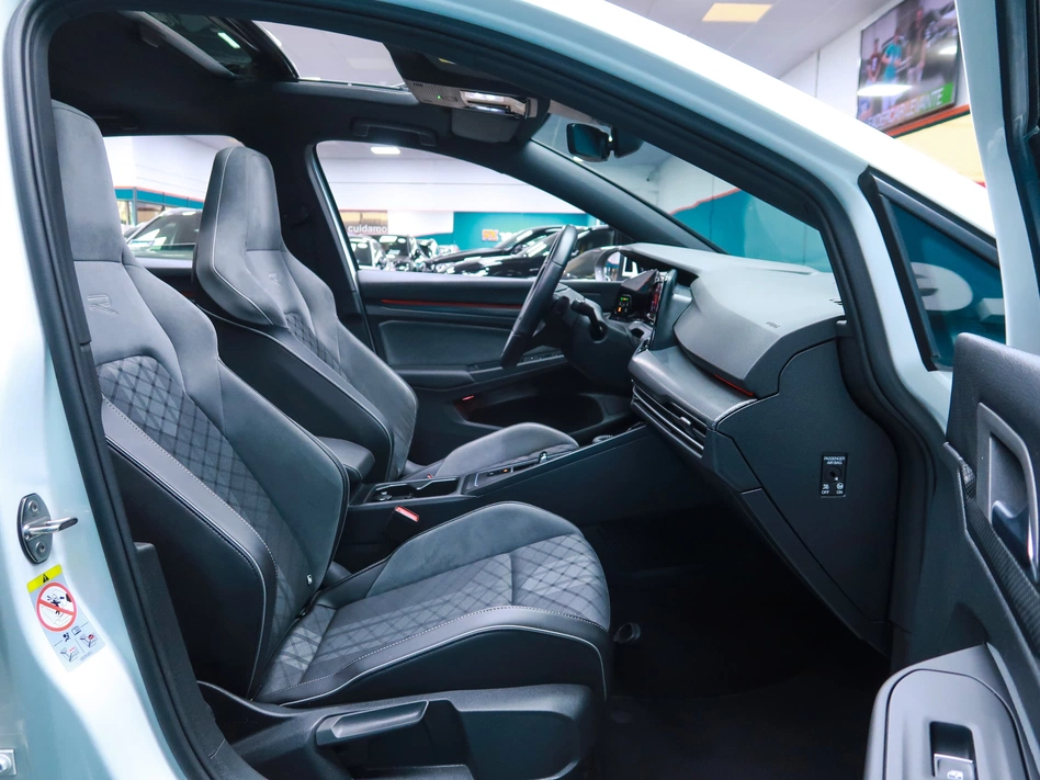 Volkswagen Golf R LINE 1.5 ETSI 150 CV