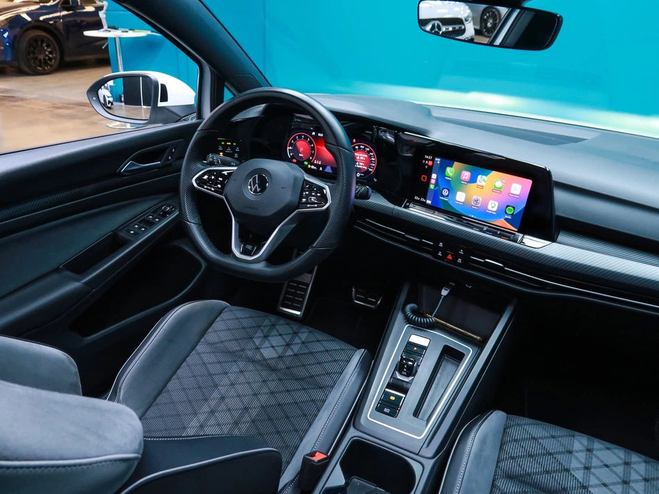 Volkswagen Golf R LINE 1.5 ETSI 150 CV