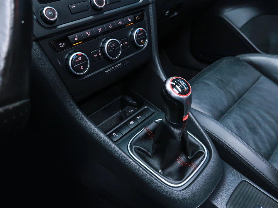 Volkswagen Golf GTI CABRIO 2.0 TSI 210CV