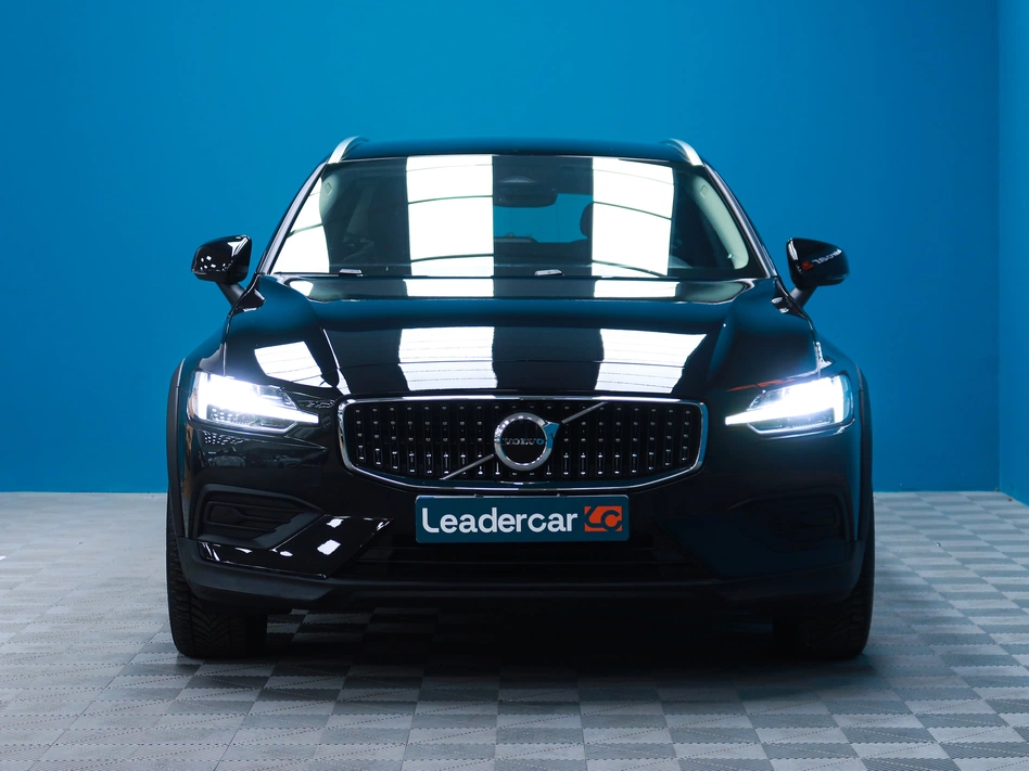 Volvo V60 Cross Country CORE AUTO B4 AWD 197CV