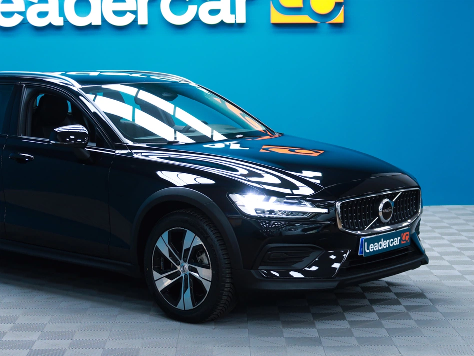 Volvo V60 Cross Country CORE AUTO B4 AWD 197CV