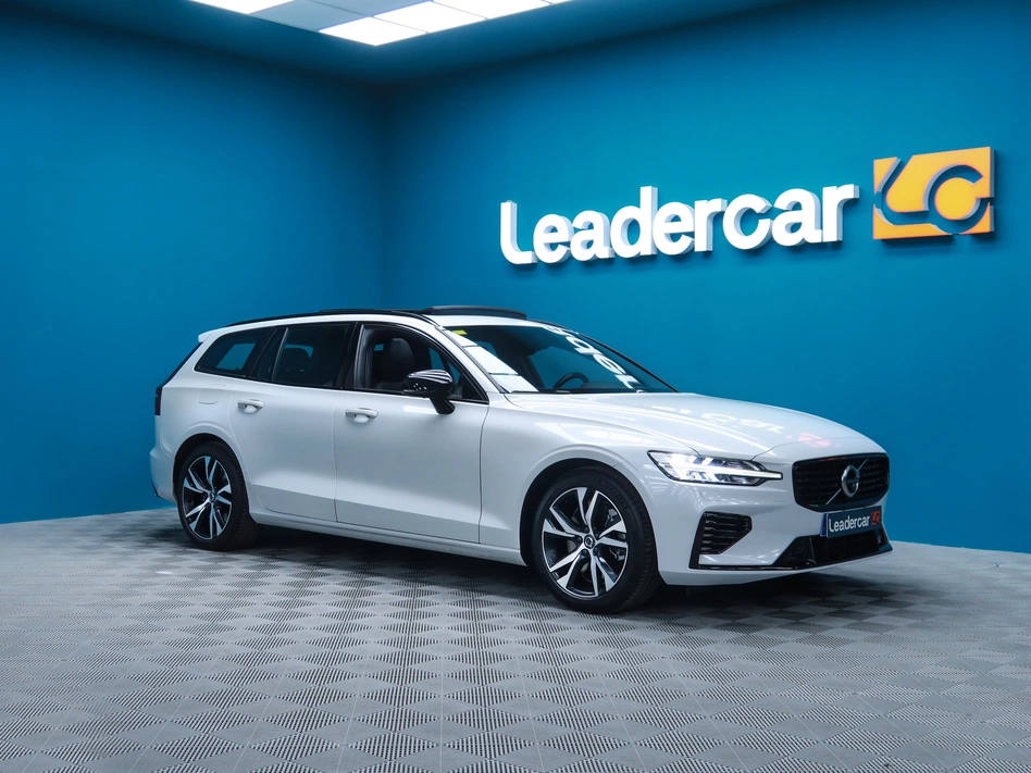 Volvo V60 2.0 T8 AWD R DESIGN AUTO 398CV