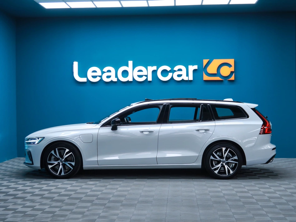 Volvo V60 2.0 T8 AWD R DESIGN AUTO 398CV
