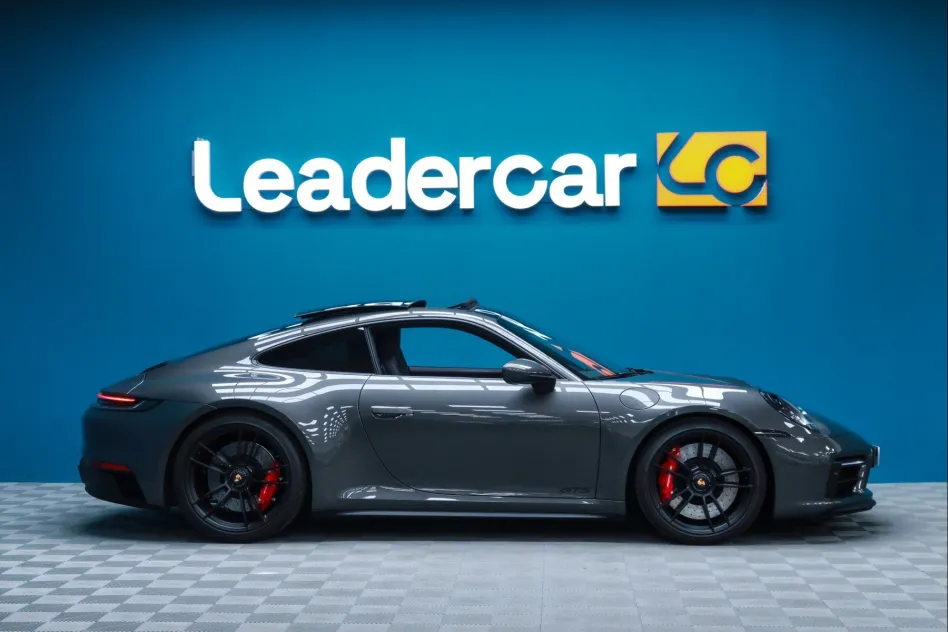 Porsche 911 CARRERA 4 GTS 480CV