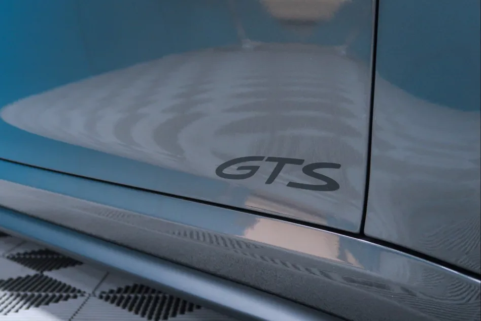 Porsche 911 CARRERA 4 GTS 480CV